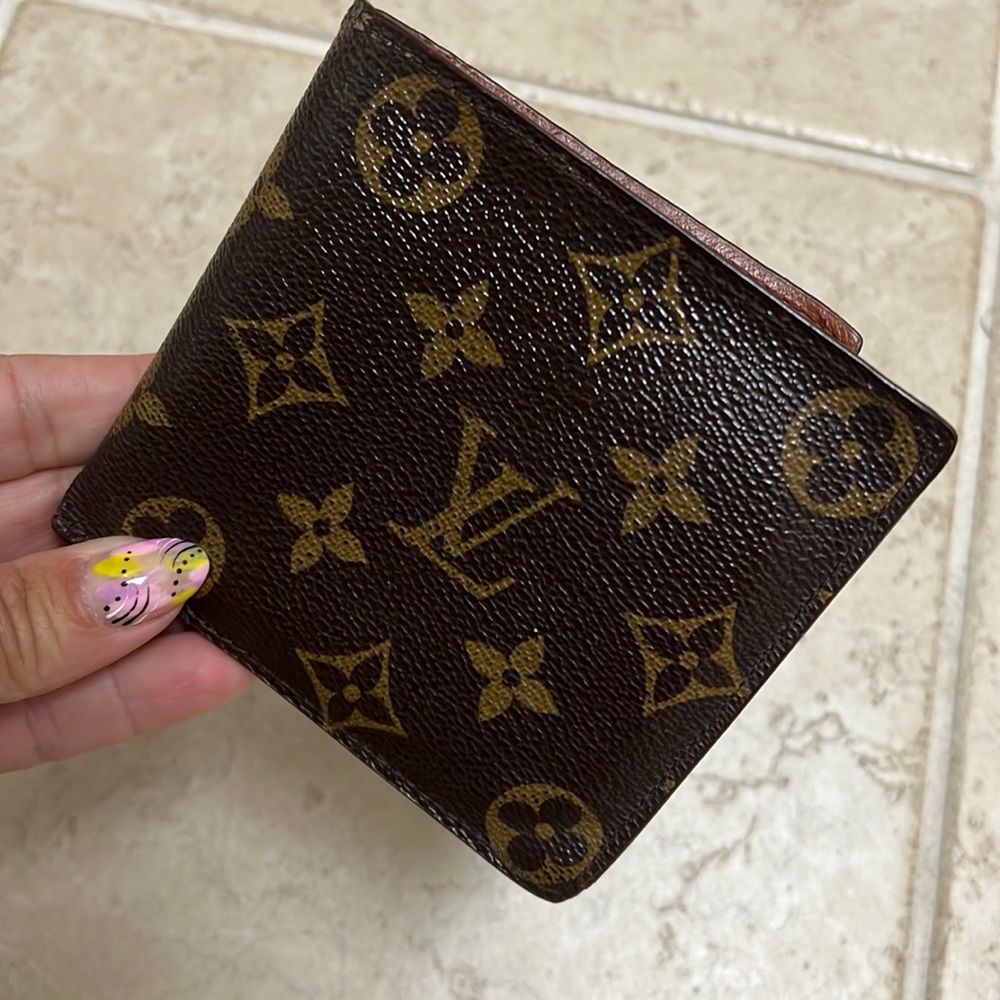 Authentic Mens Louis Vuitton Wallet